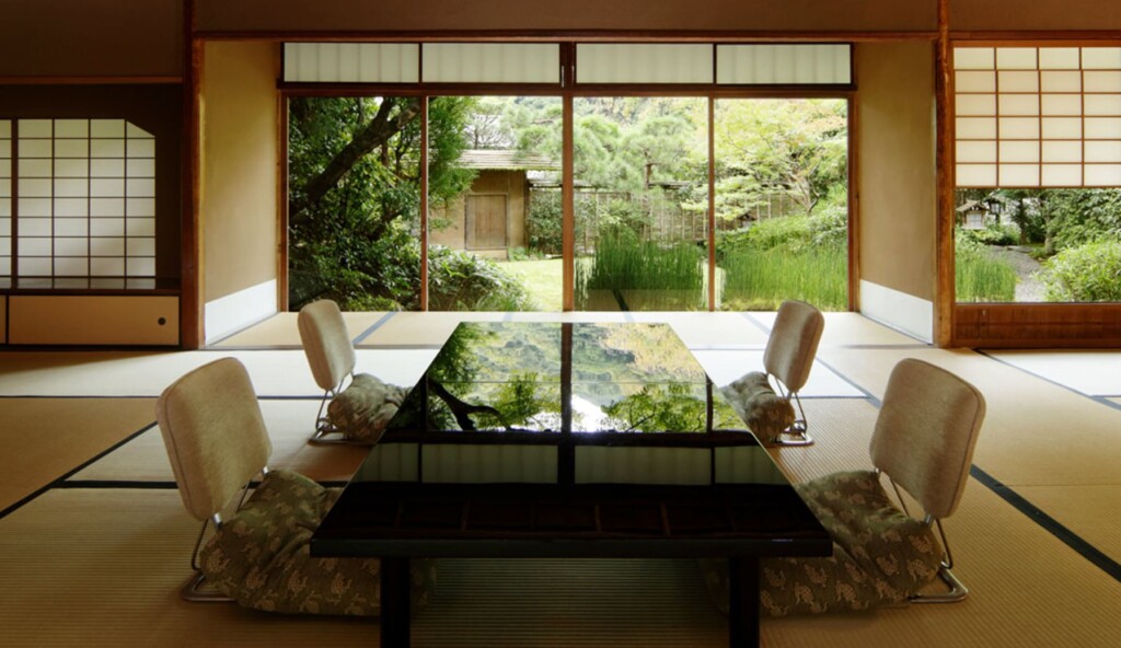 Immagine che contiene shoji, edificio, interno, Shōji Descrizione generata automaticamente